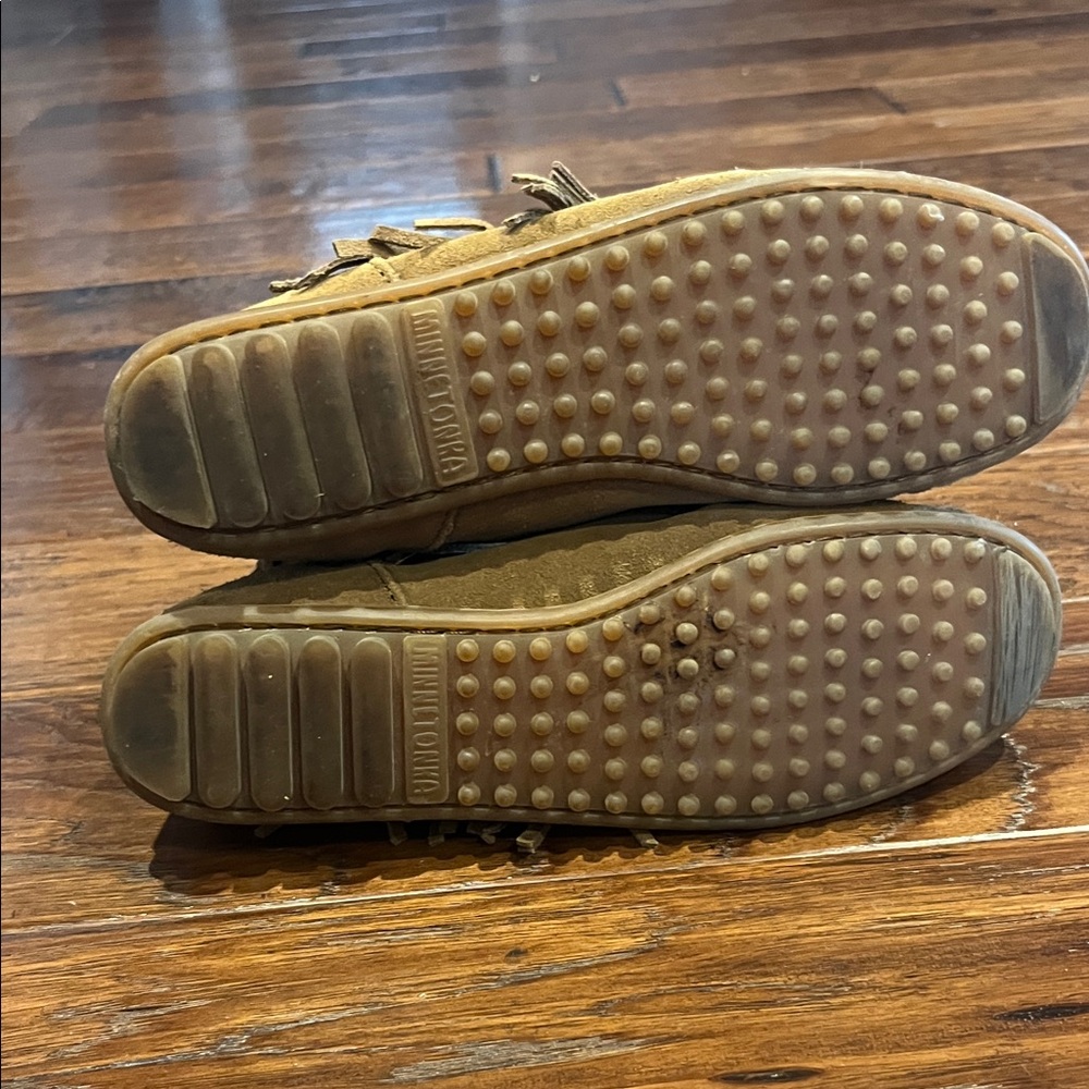 Minnetonka Brown Suede Ankle Boots - Picture 3 of 6